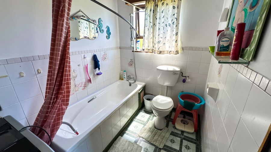 4 Bedroom Property for Sale in Dana Bay Western Cape